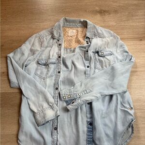 American Eagle Vintage Boyfriend Blue Denim Shirt - small
